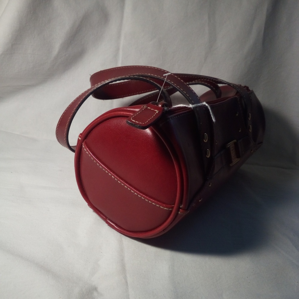 Red round handbag - Picture 3 of 5